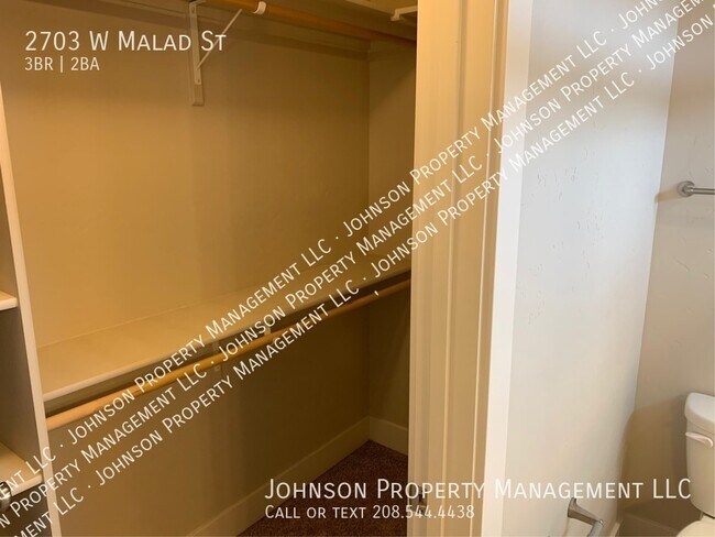 Building Photo - 2703 W Malad St
