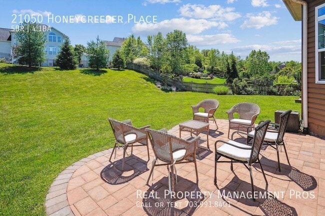 Building Photo - 21050 Honeycreeper Pl