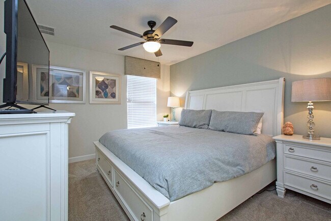 Building Photo - 9160 Scramble Dr