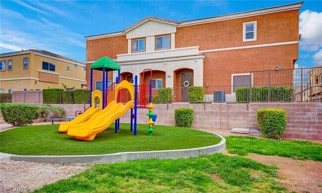 Building Photo - 9303 Gilcrease Ave