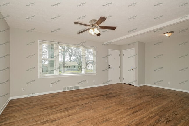 Building Photo - 3132 Duquette Dr