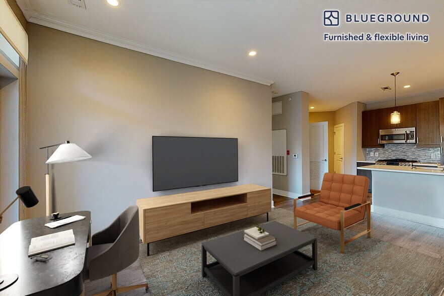 Building Photo - 240 E Shore Rd