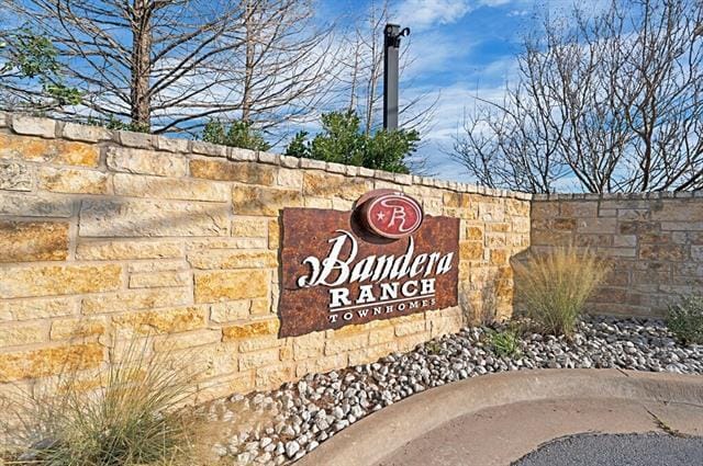 Building Photo - 2410 S 2nd St