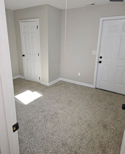 Building Photo - 1815 Columbia St