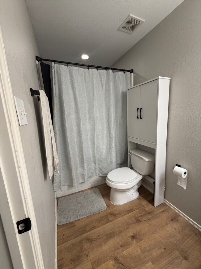 Building Photo - 21011 Emery Mills Ln