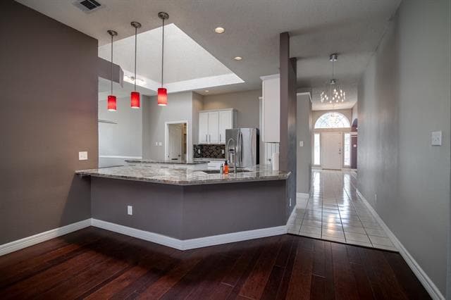 Building Photo - 806 Amber Ct