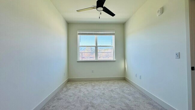 Building Photo - 19100 Woodland Hills Dr