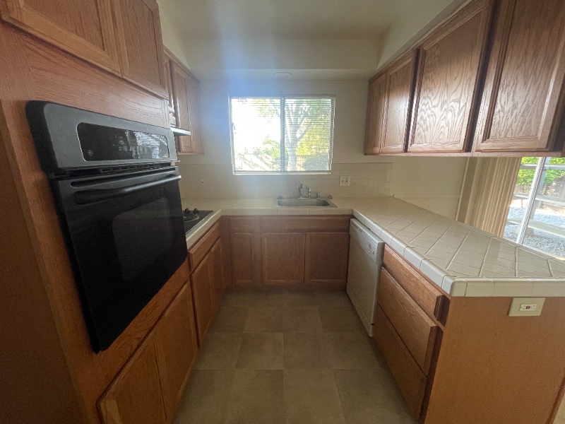 Building Photo - 6630 Greenhaven Dr