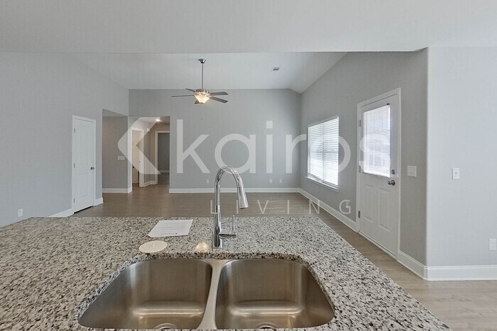 Building Photo - 100 Mountain Holly Rd