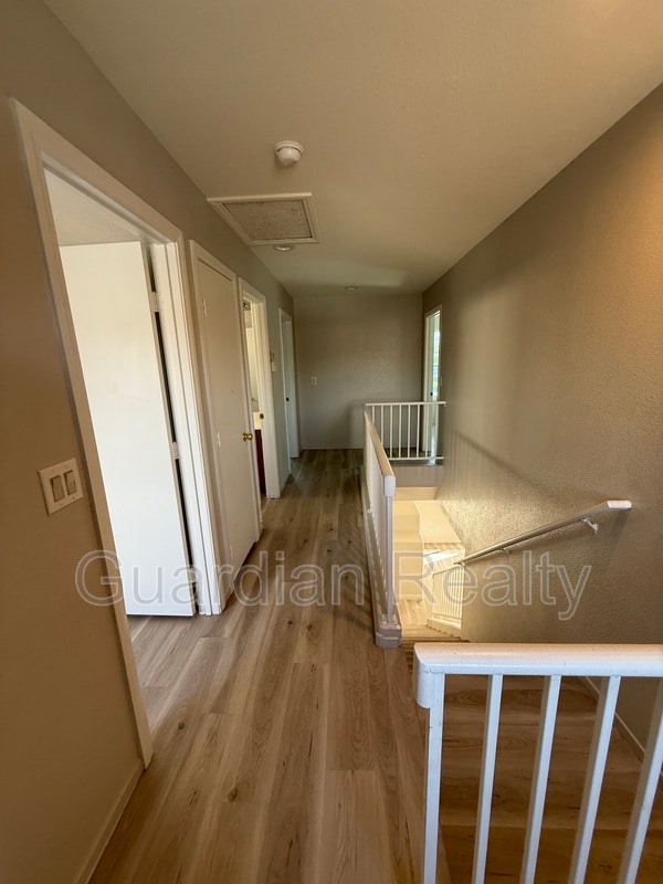 Building Photo - 10467 Lilac Tree Ave