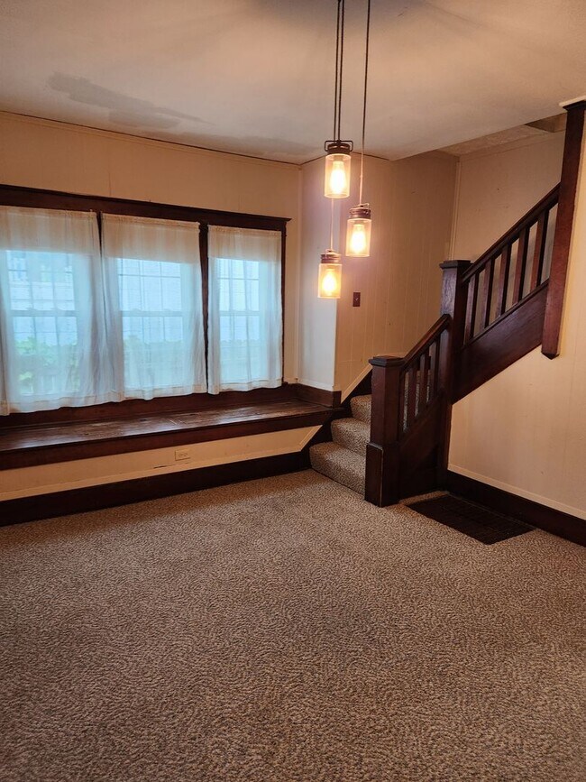 Building Photo - Duplex