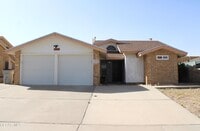 Building Photo - 11724 Jennifer Dr