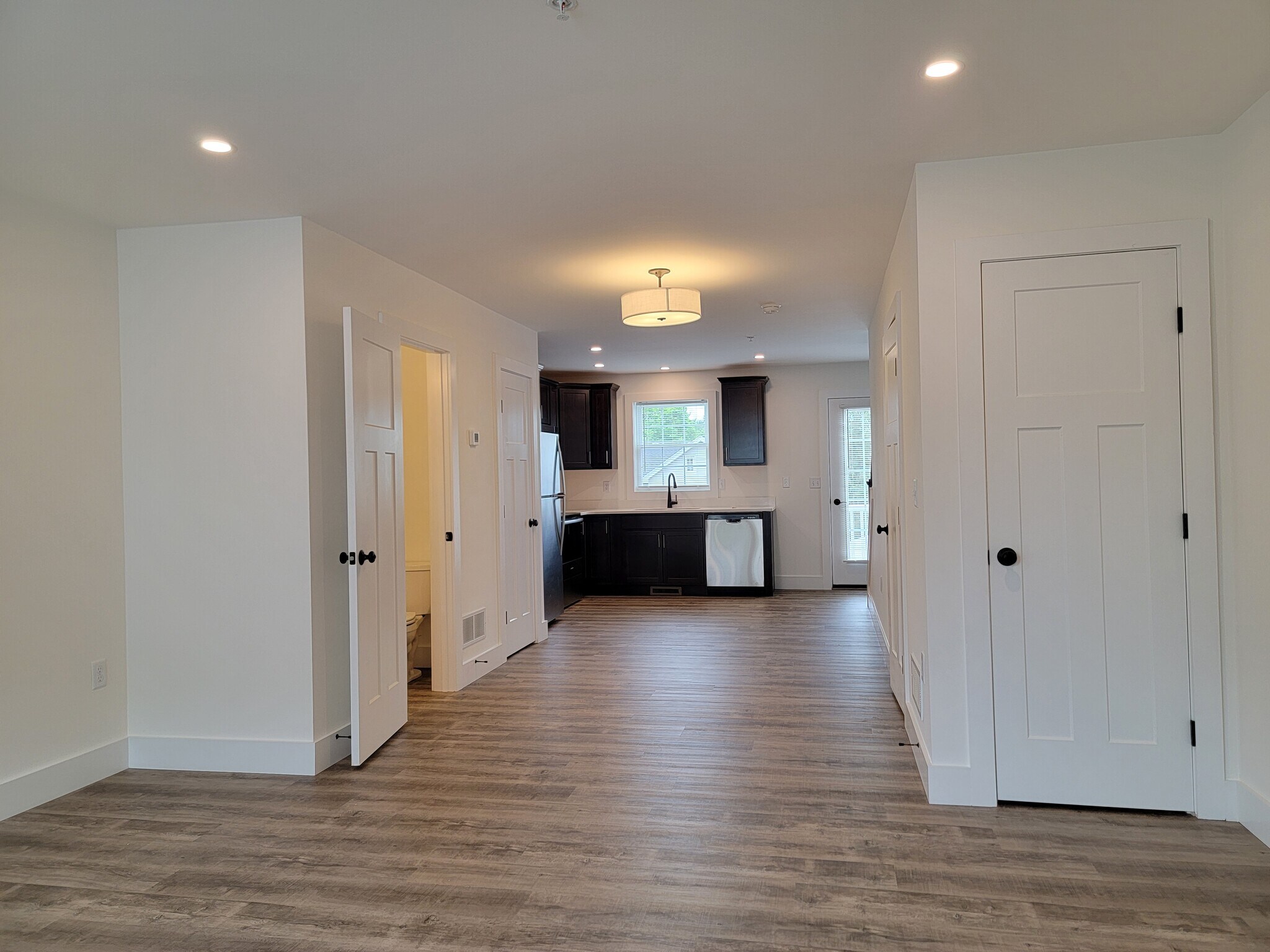 Building Photo - 17 Burk Ct