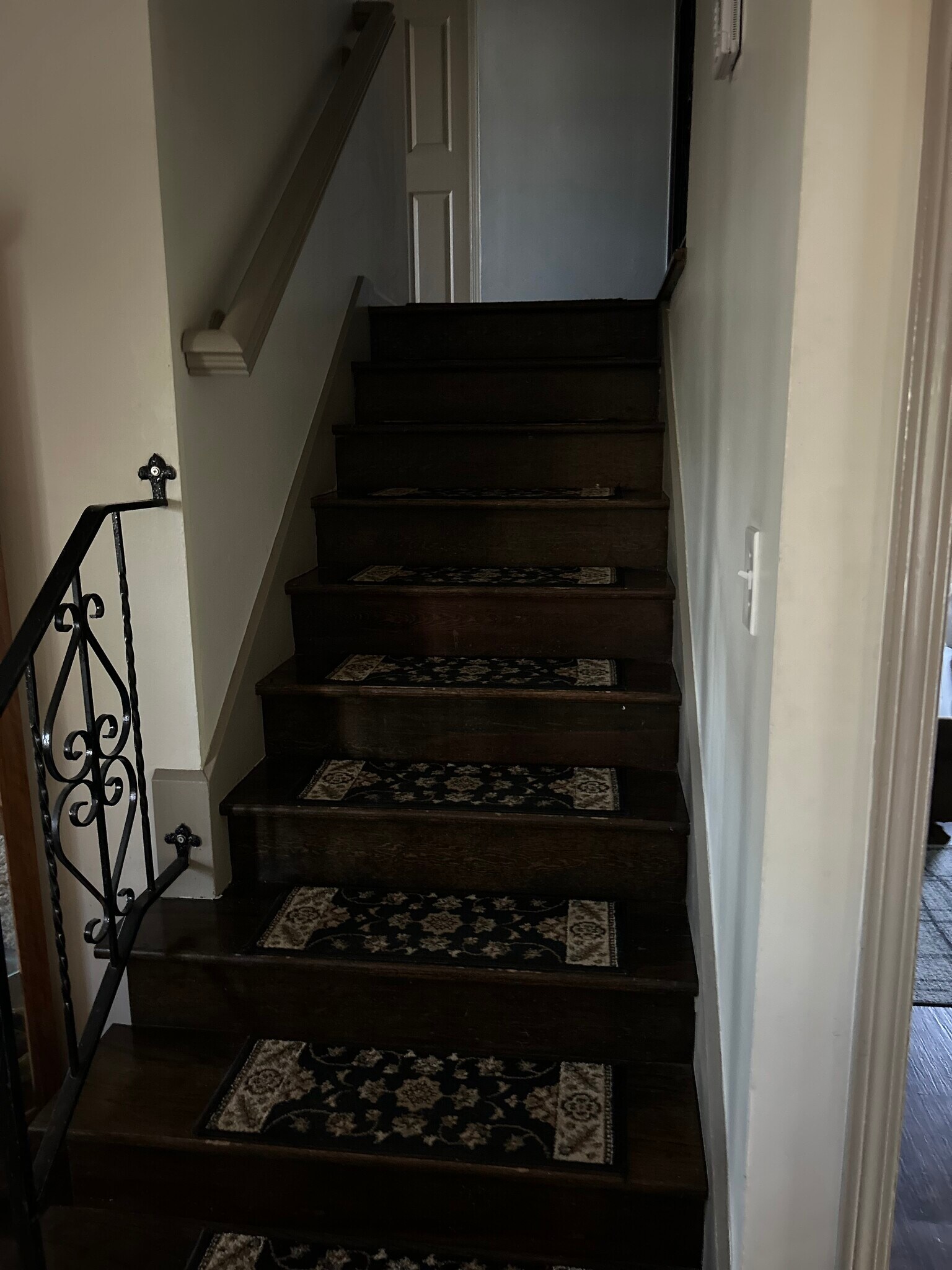 Building Photo - 1205 N Parker St