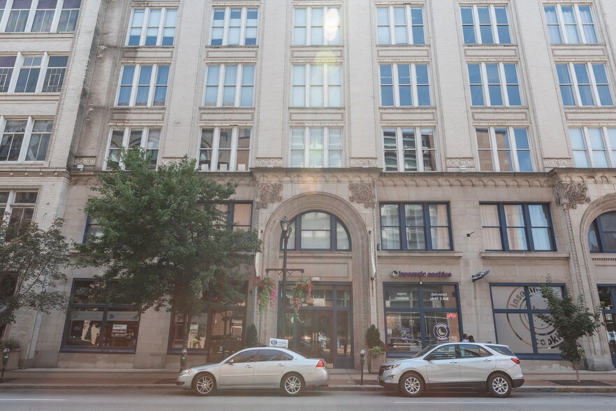 Washington Ave - 1136 Washington Ave
