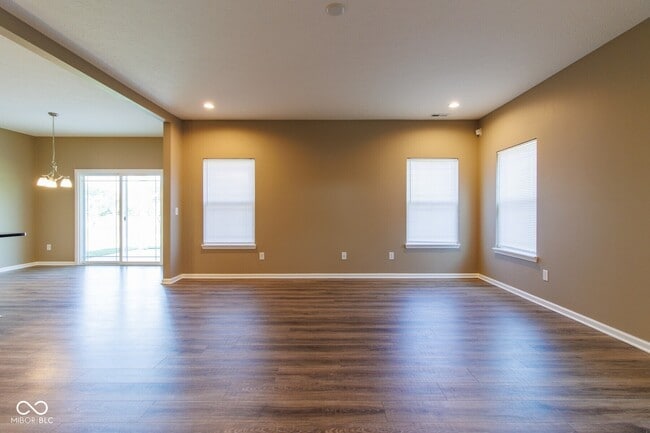 Building Photo - 6610 Aberdeen Dr