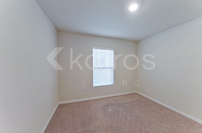 Building Photo - 1244 W Hanover Ln