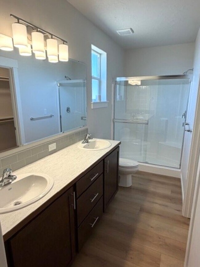 Building Photo - Beautiful newer 3 bed 2 bath home in Caldwell just off Linden Rd and Middleton Rd