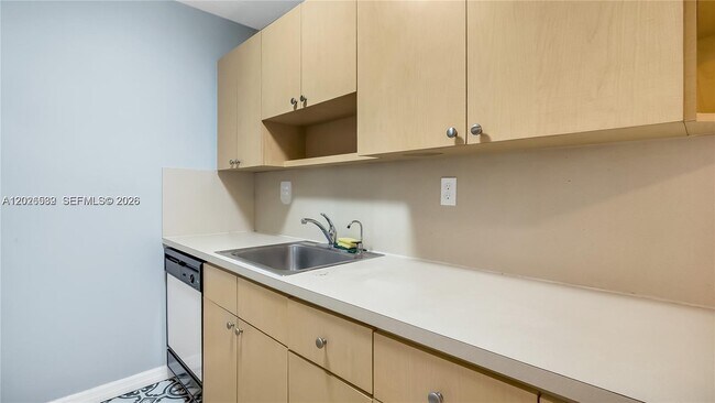Building Photo - 7231 Miami Lakes Dr