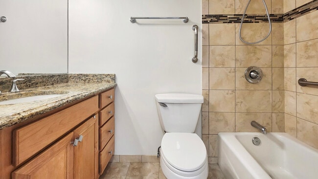 Building Photo - 405 N Wabash Ave