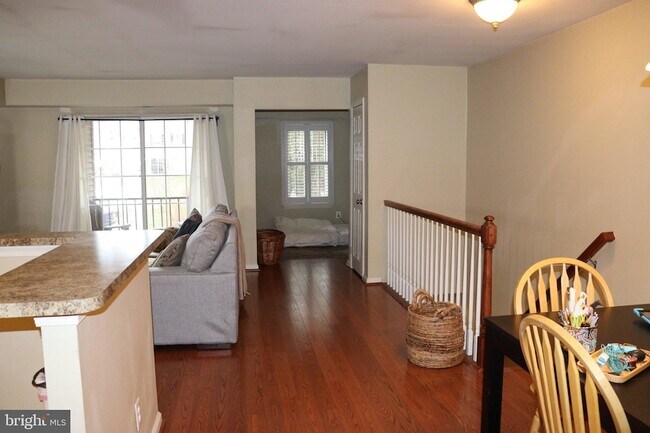 Building Photo - 12 Wingate Ct