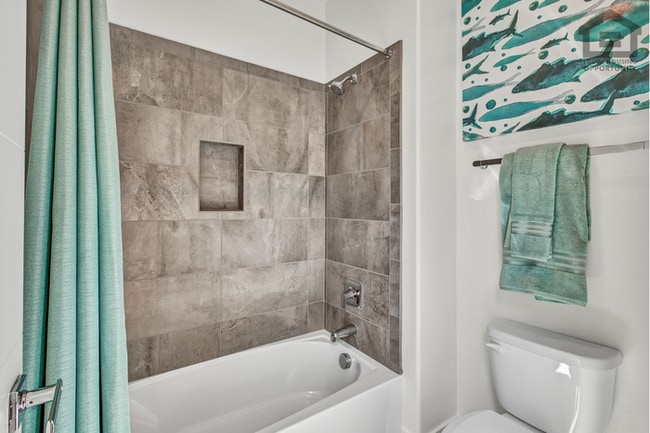 Building Photo - 3Bed/2.5Bath Beautifully Furnished or Unfurnished Home in Goodyear! -- MODERN FINISHES!