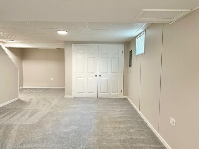Building Photo - 540 N Crystal Ave
