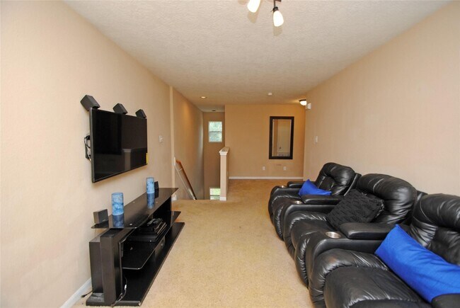 Building Photo - 18110 Rexine Ln