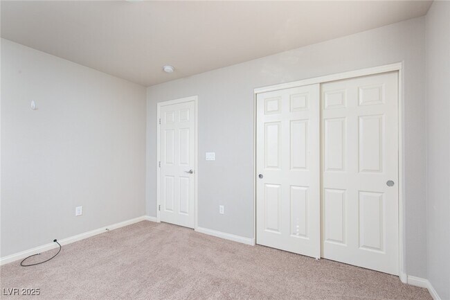 Building Photo - 9857 Mercer Ests Ct