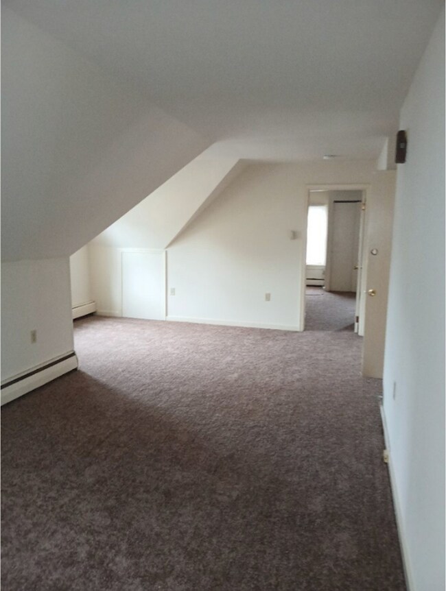 Building Photo - Available August 1st Charming 1-Bedroom Apartment in Coopersburg
