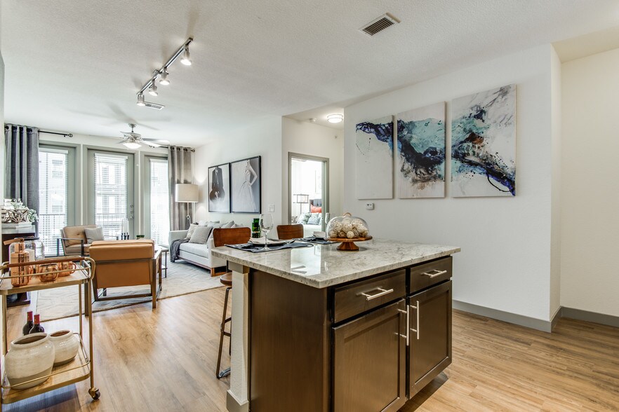 West Koenig Flats apartments — community photo - West Koenig Flats