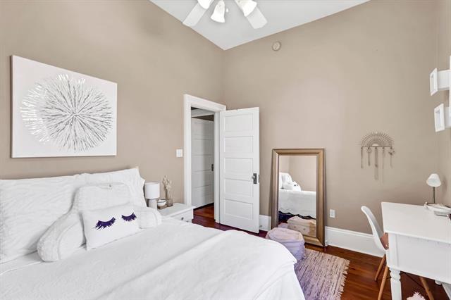 Building Photo - 5024 Magazine St