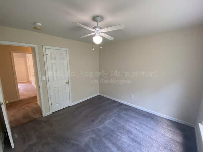 Building Photo - 10207 Battlefield Dr