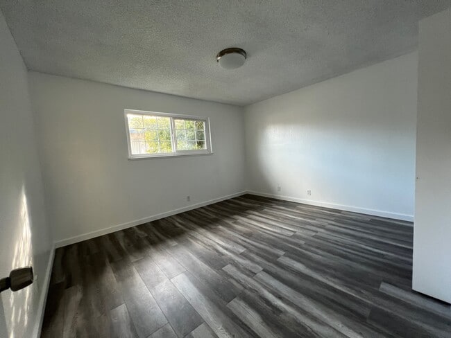 Bedroom 2 - 612 E Olive Ave