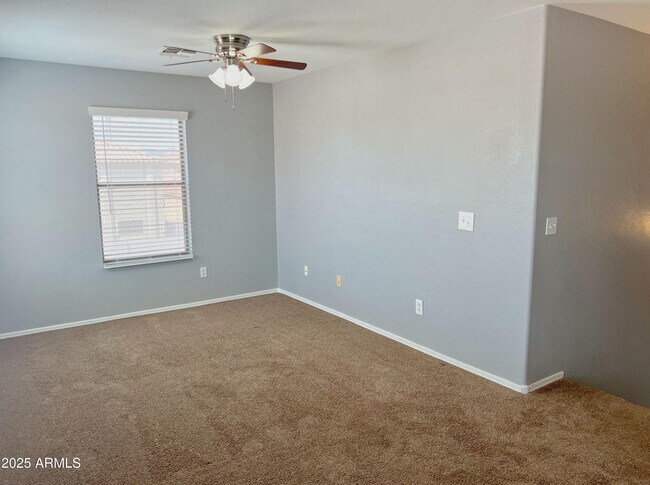 Building Photo - 2874 W Mineral Butte Dr
