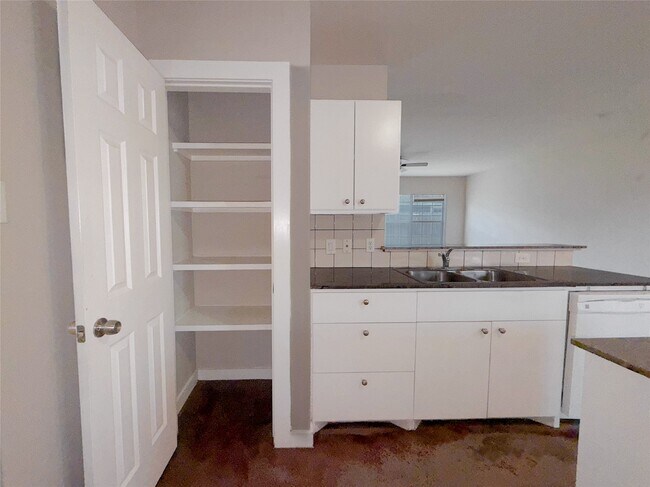 Building Photo - 1218 Goodnight Trail