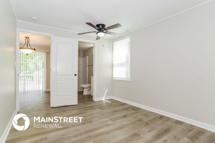 Building Photo - 11810 W 69th St