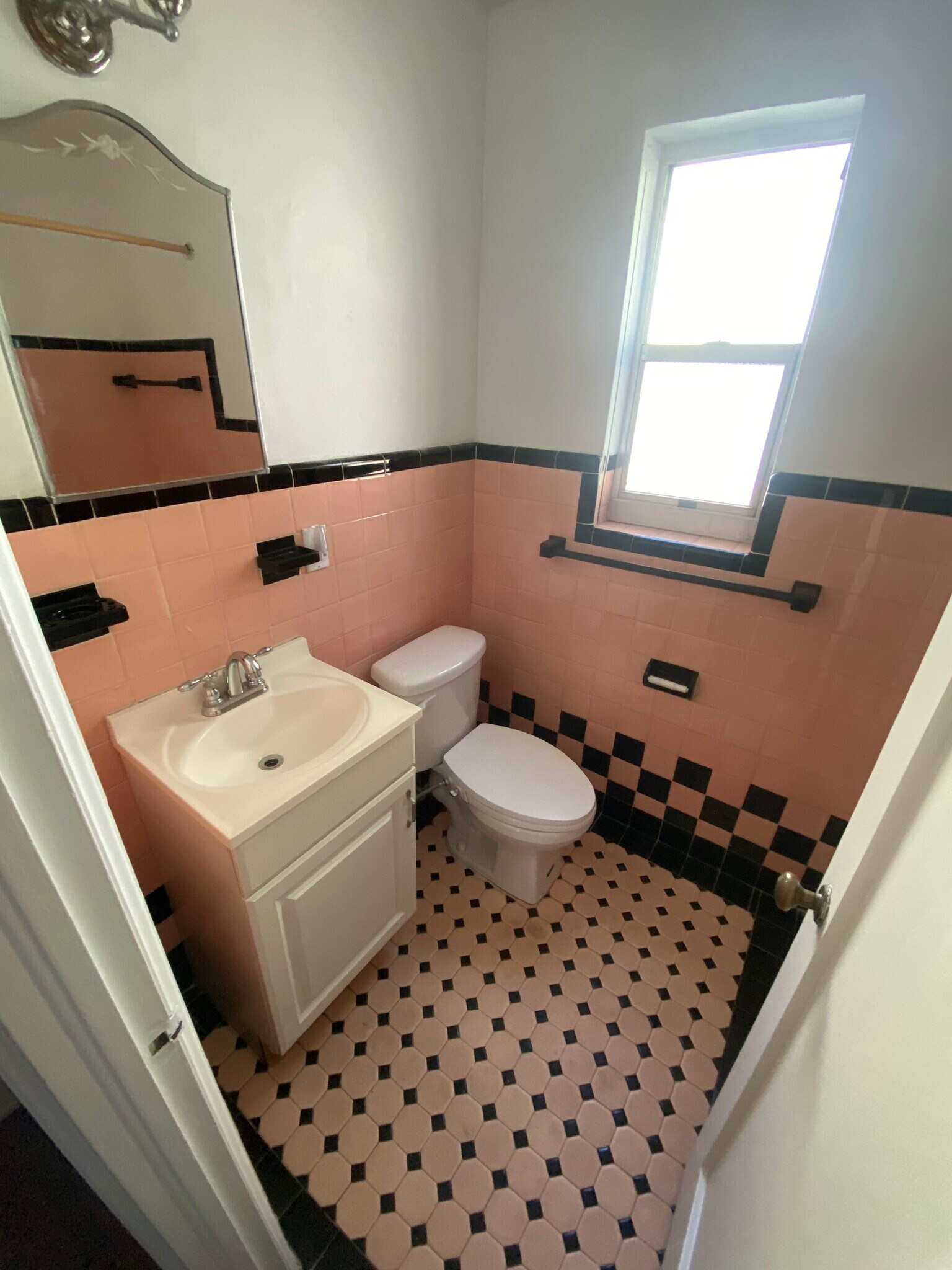 Vintage tiles - 8910 Collins Ave