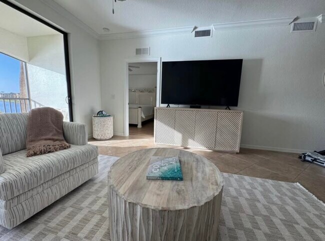 Building Photo - 9560 Trevi Ct