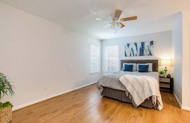 Building Photo - 808 Kalanchoe Ct