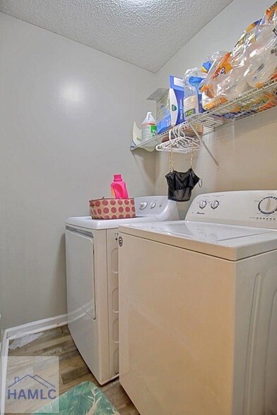 Building Photo - 1567 Pendleton Dr