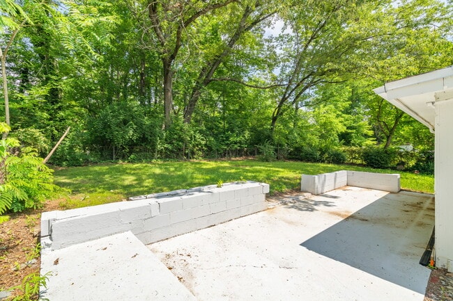 Building Photo - 415 Taliwa Dr