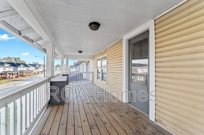 Building Photo - 2956 Ruckle St