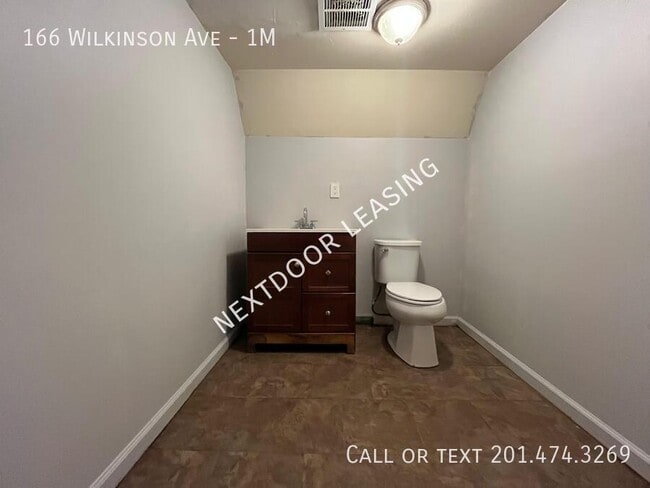 Building Photo - 166 Wilkinson Ave