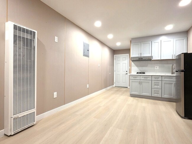 Interior Photo - 3207 Highway 32 - RM