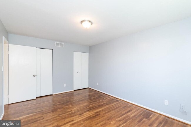 Building Photo - 37 Cardor Ct