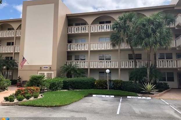 Building Photo - 4401 Martinique Ct