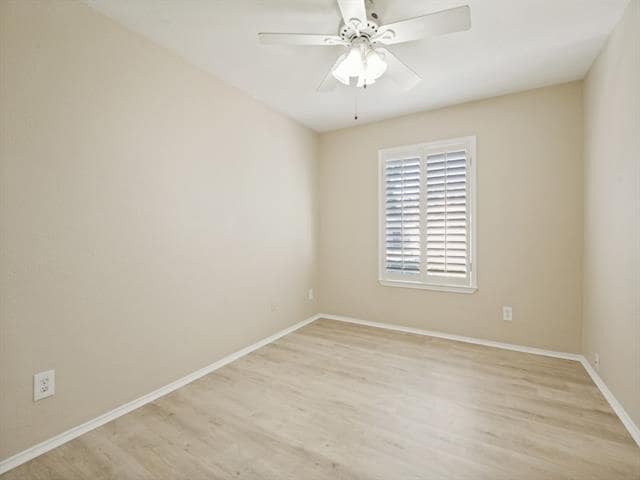 Building Photo - 7004 Sample Dr