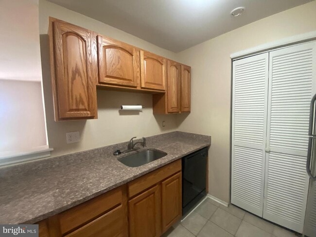 Building Photo - 1405 Britton Pl