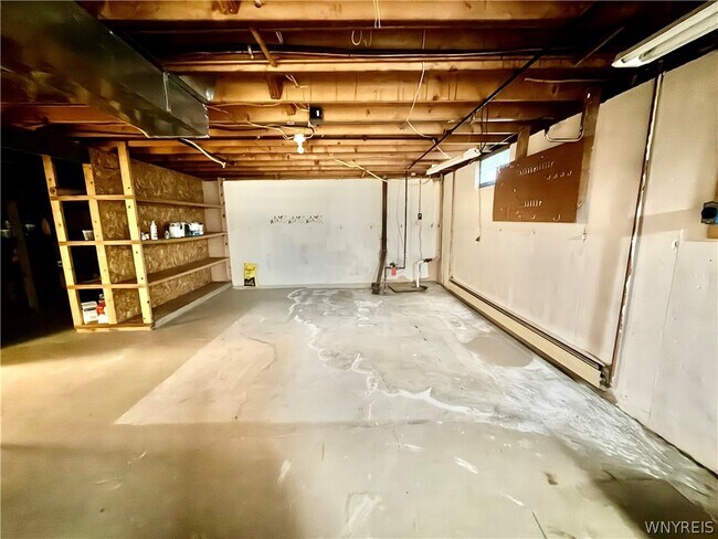 Building Photo - 94 S Prince Dr